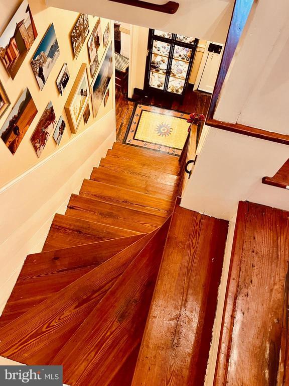 Building Photo - 30 Cornhill St