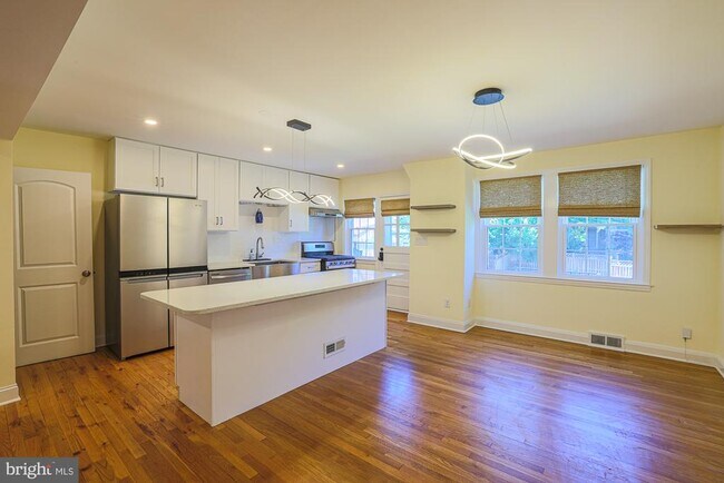 Building Photo - 214 Overbrook Rd