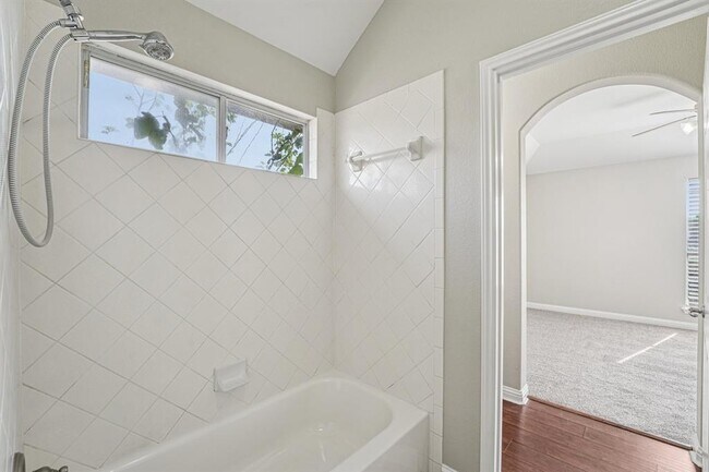 Building Photo - 1206 Canyon Maple Rd