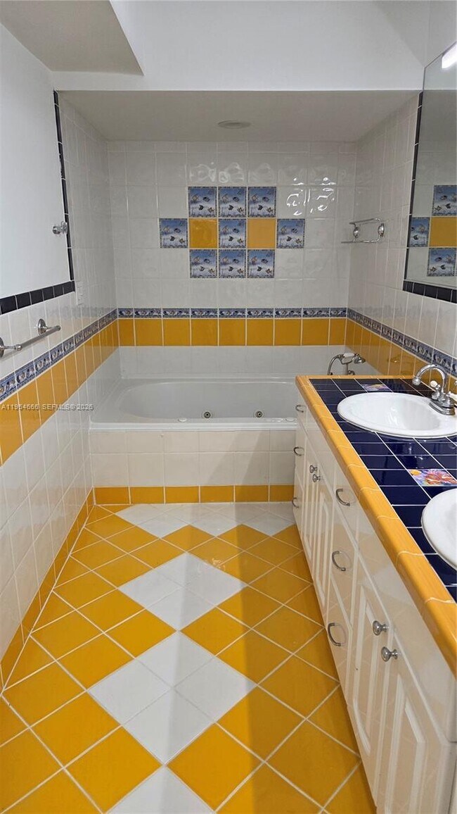 Building Photo - 1245 Coral Ln