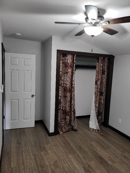 Building Photo - 1856 Canyonville-Riddle Rd