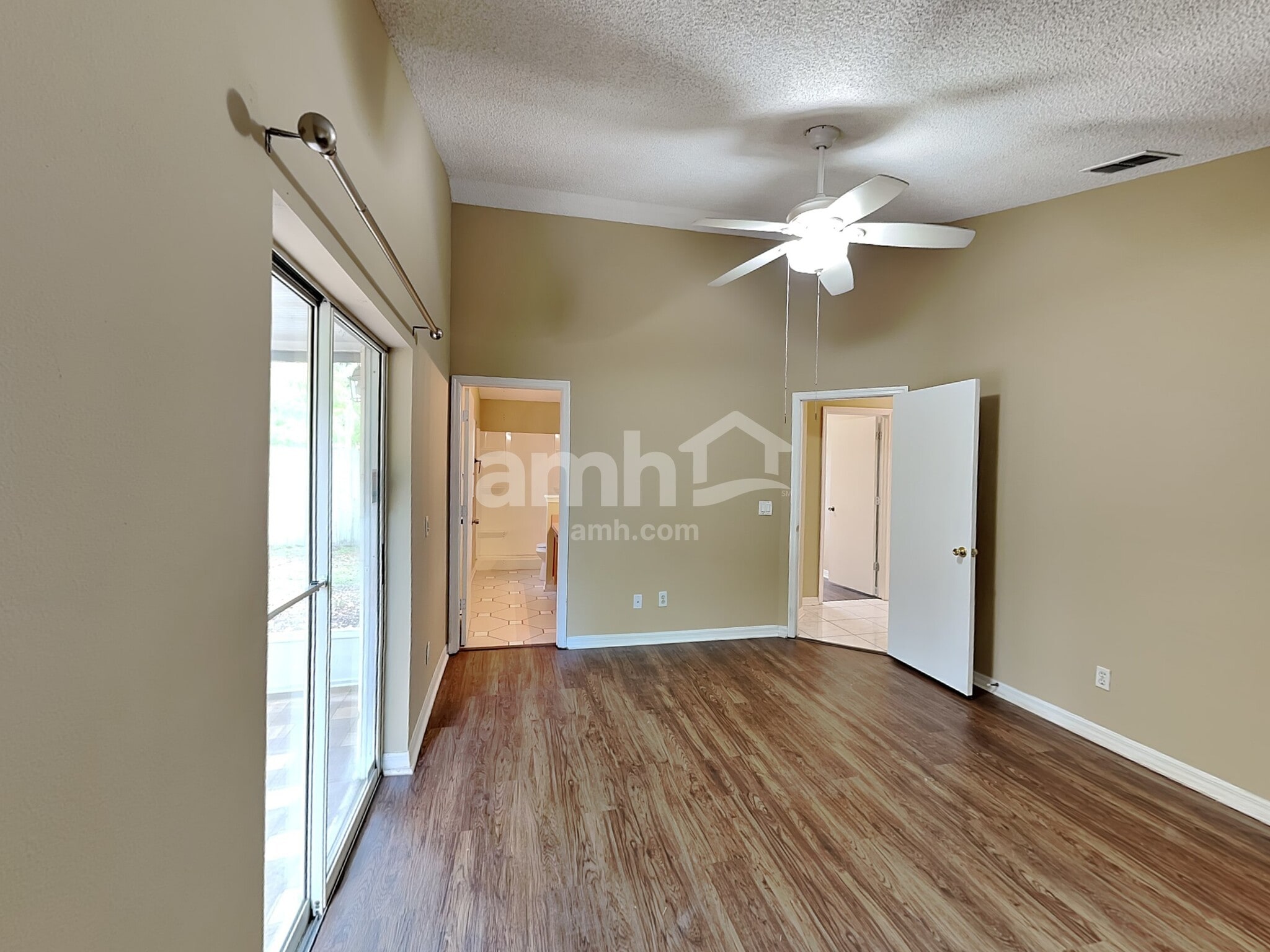 Building Photo - 12600 Parkbury Dr