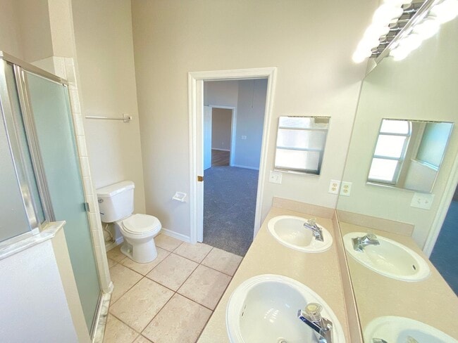 Building Photo - 132 Rose Hill Trail