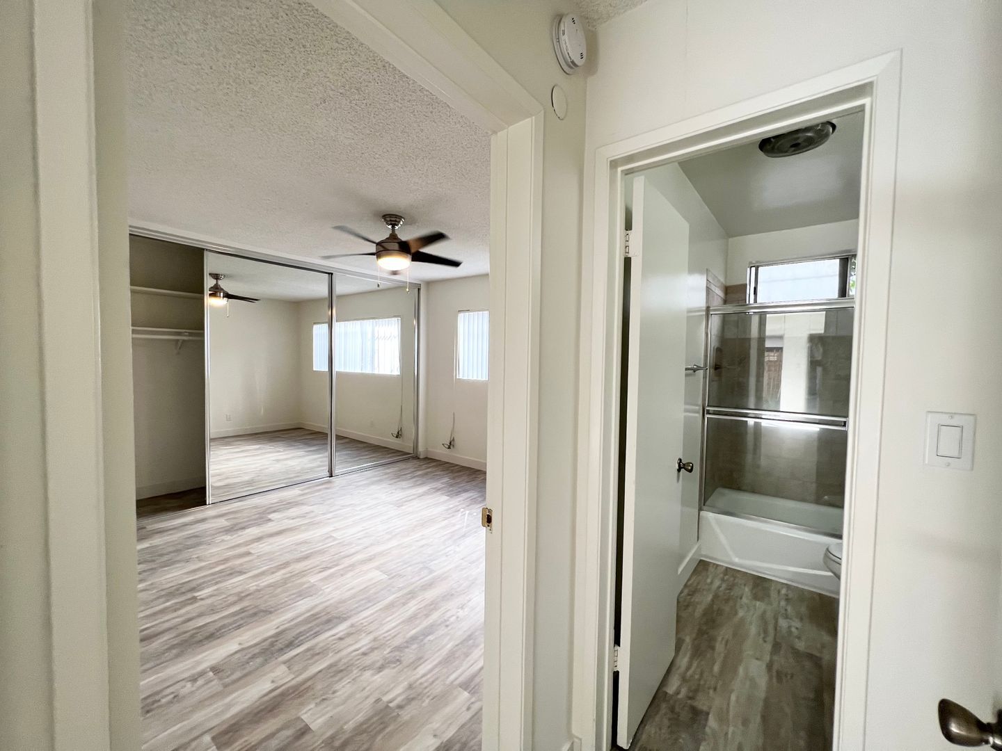 Building Photo - 3746 S Canfield Ave