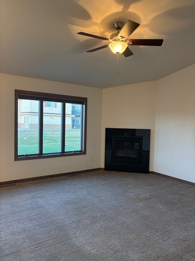 Building Photo - 2382 Jacobsen Rd