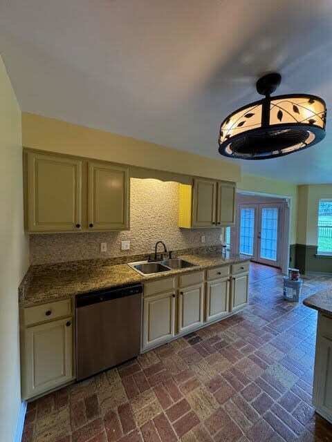 Building Photo - 57143 Diamondhead Dr E