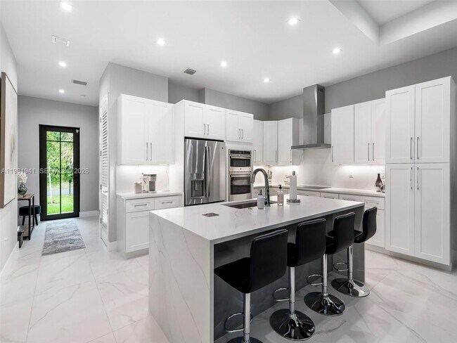 Building Photo - 1484 SW 32nd St