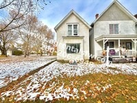 Building Photo - 3 Bedroom House