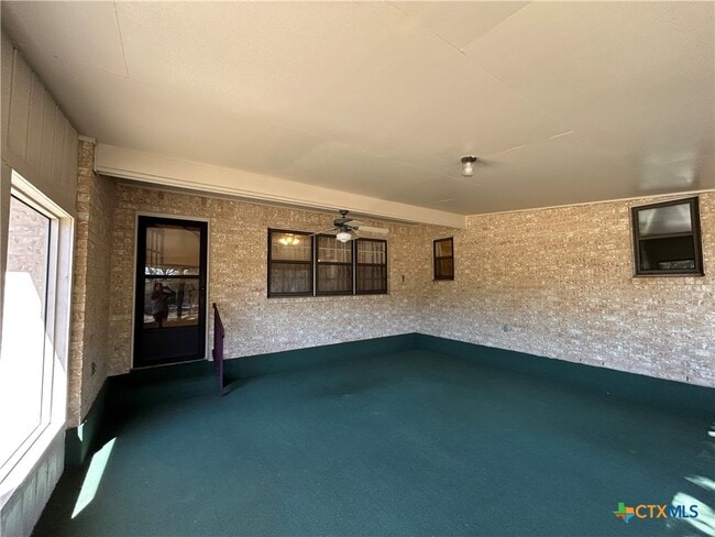 Building Photo - 11 La Mesa Dr