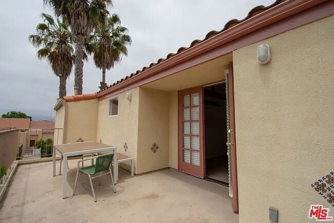 Building Photo - 710 Ocean Park Blvd