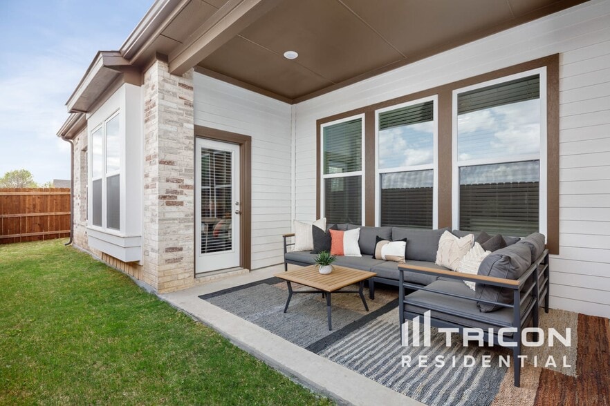 Building Photo - 202 Ledburn Ct