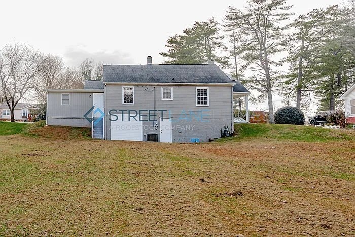 Building Photo - 565 Alamo St