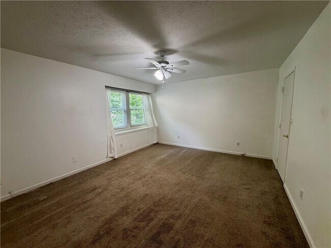 Building Photo - 4668 Emerald Willow Dr