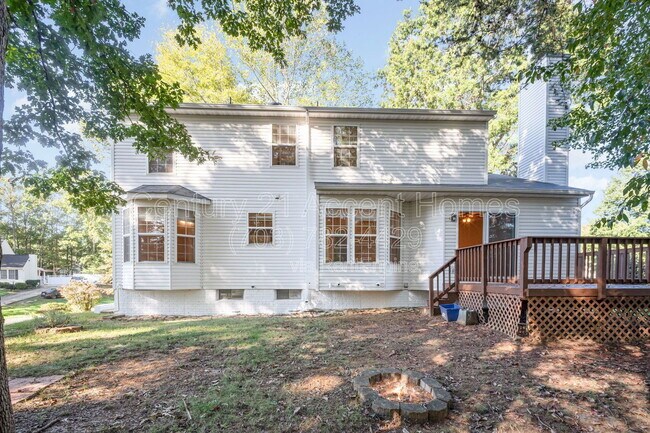 Building Photo - 16 Twin Lake Ct