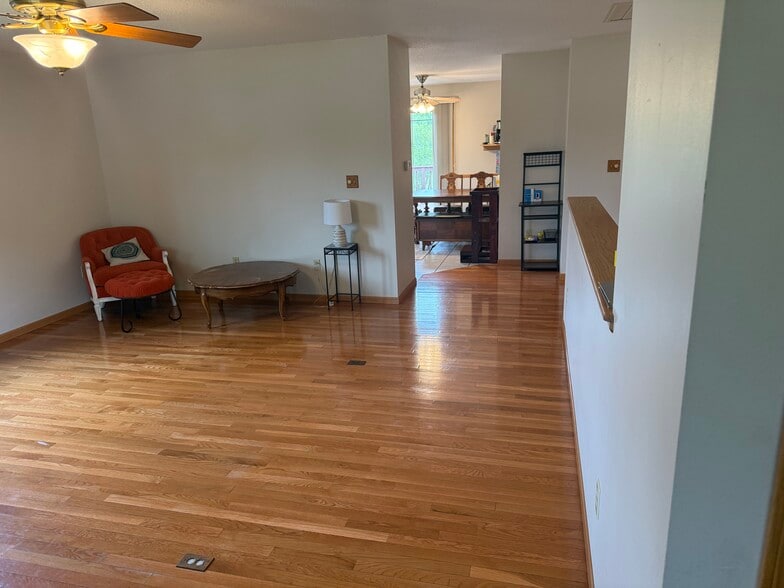 Upstairs Living Room - 103 Sand Lake Ct
