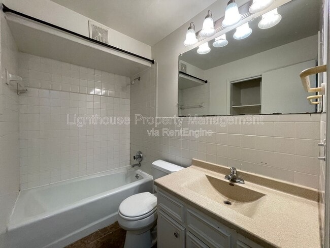 Building Photo - 1471 Brookmark St SE