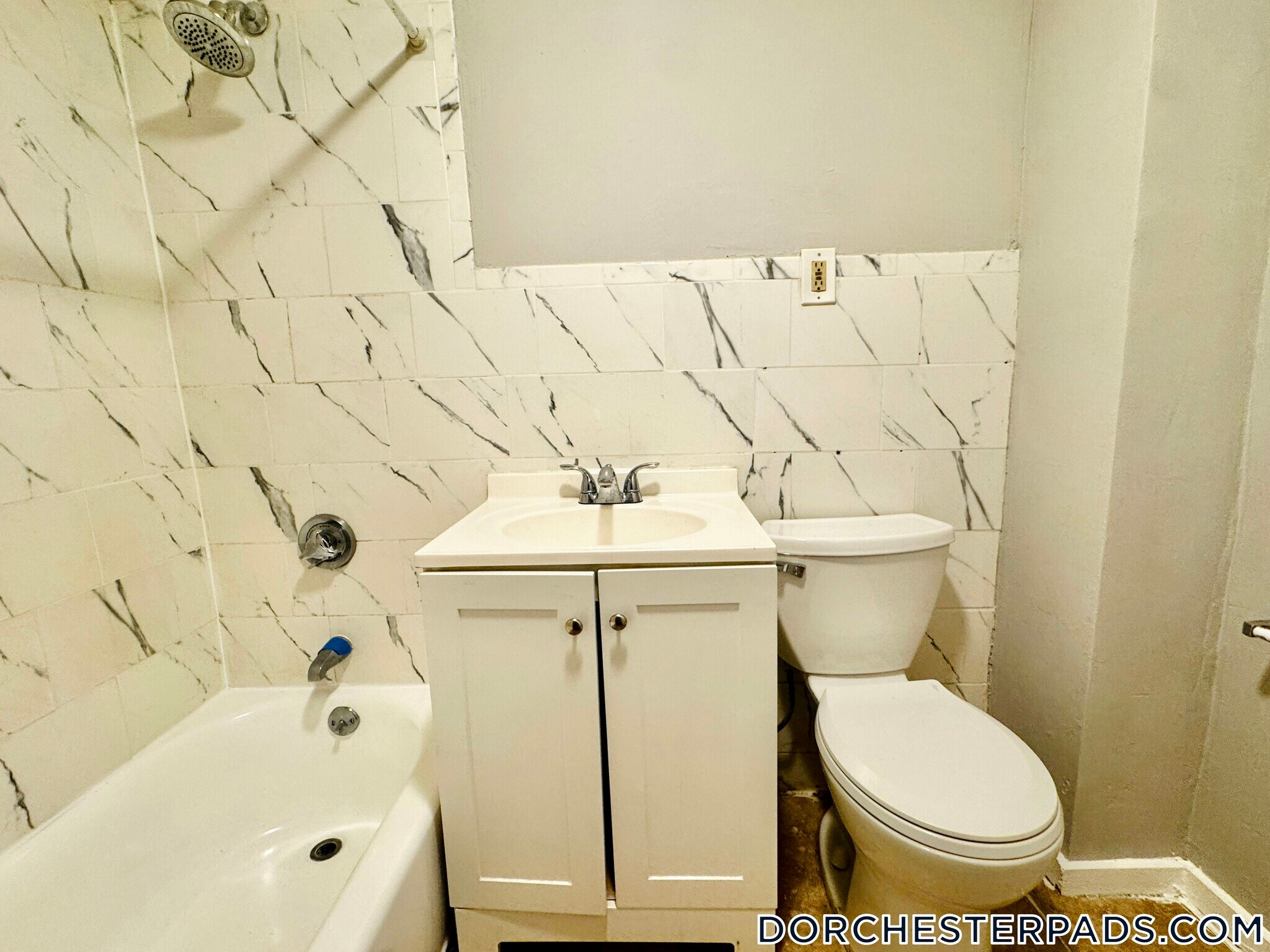 Building Photo - 76 Florida St