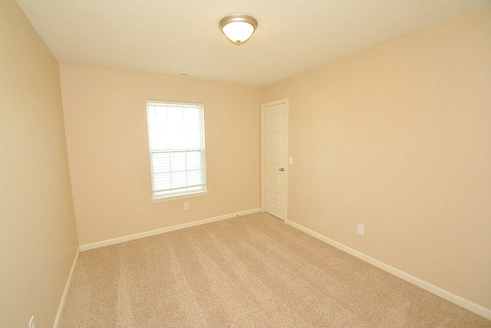 Building Photo - 4062 Magnolia Dr