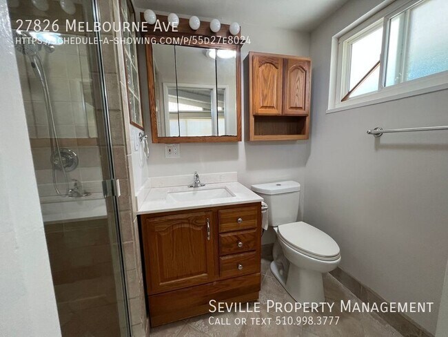 Building Photo - WELCOME HOME! Recently updated Home with 3...