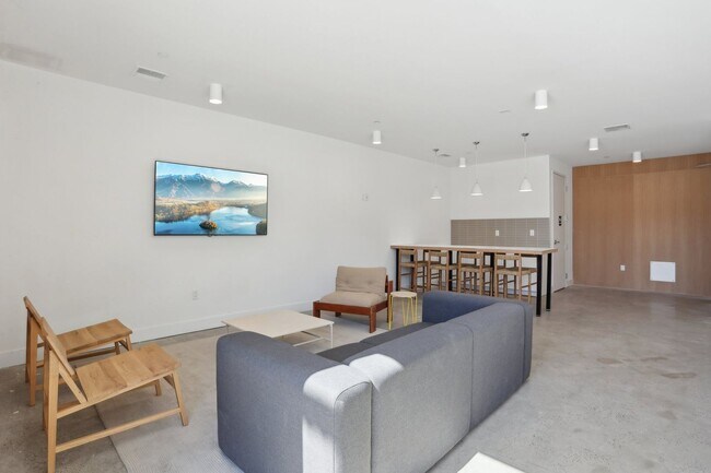 Building Photo - 2654 Coral St