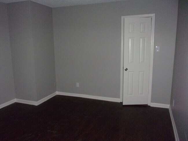 Building Photo - 5546 Apple Blossom Dr