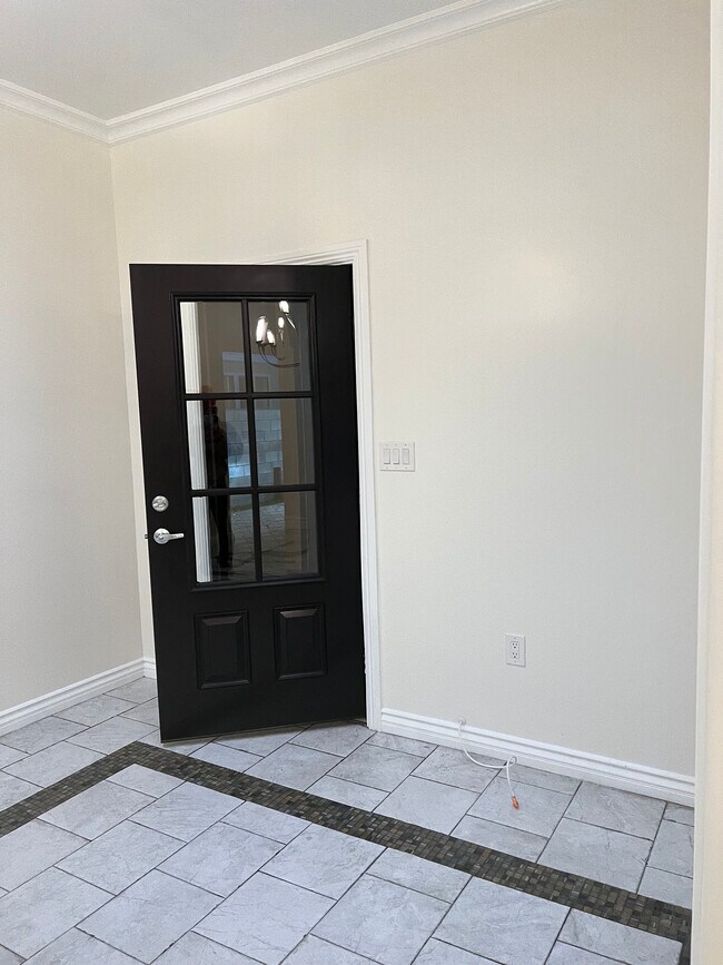 Building Photo - 4739 W 161st St