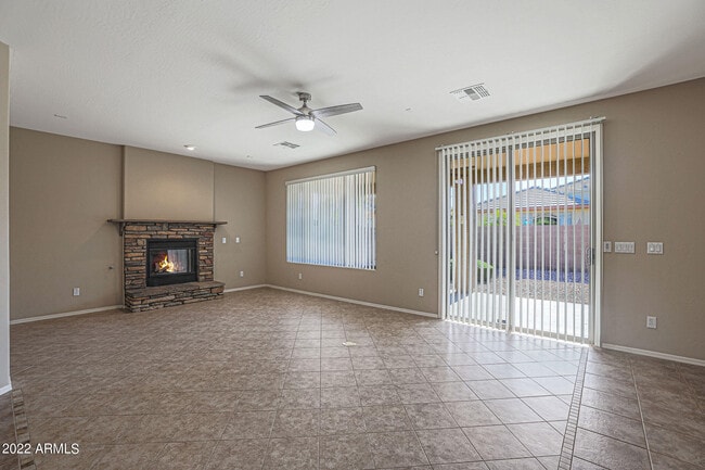 Building Photo - 15437 W Ventura St