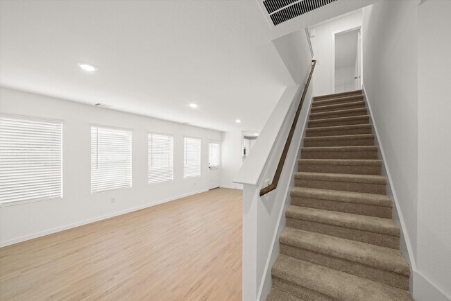 Building Photo - 1522 Windrose Bnd