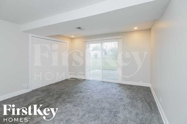 Building Photo - 1332 Jamie Ln