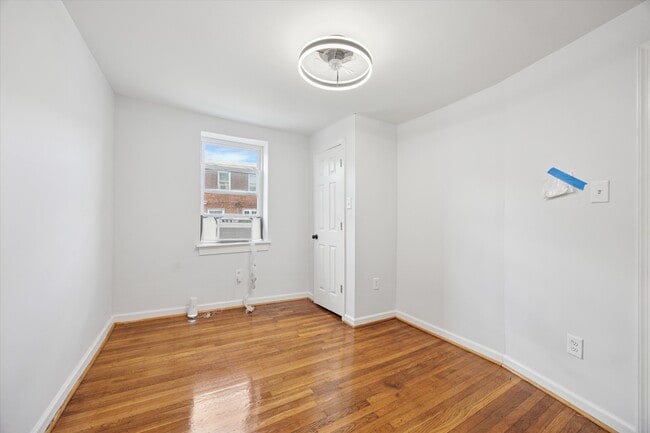 Building Photo - 5731 Reedland St