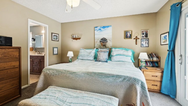 Building Photo - private - backyard fenced in large master suite!