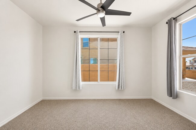 Building Photo - 41396 W Rio Bravo Dr