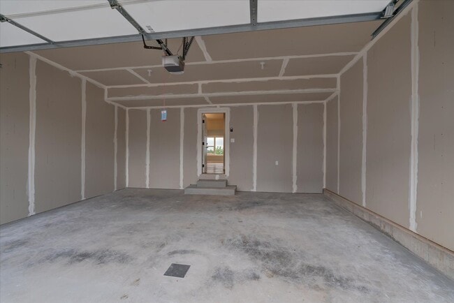 Building Photo - 139 Prairie Heights Dr