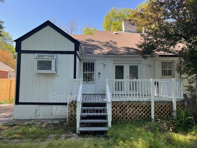 Building Photo - 3238 Highland Park Pl