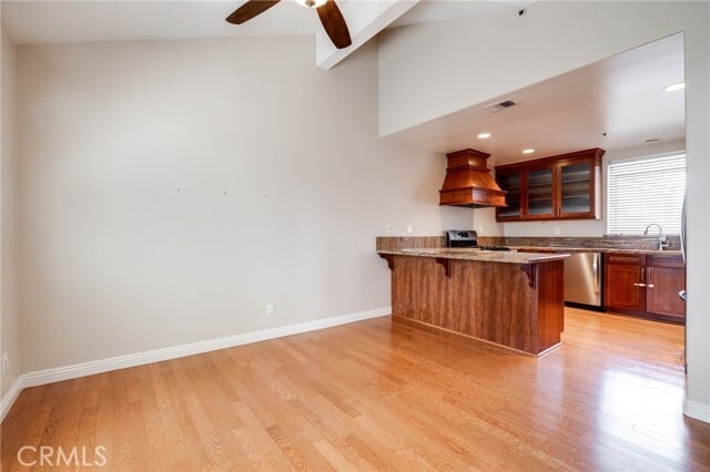 Building Photo - 2210 Canyon Dr