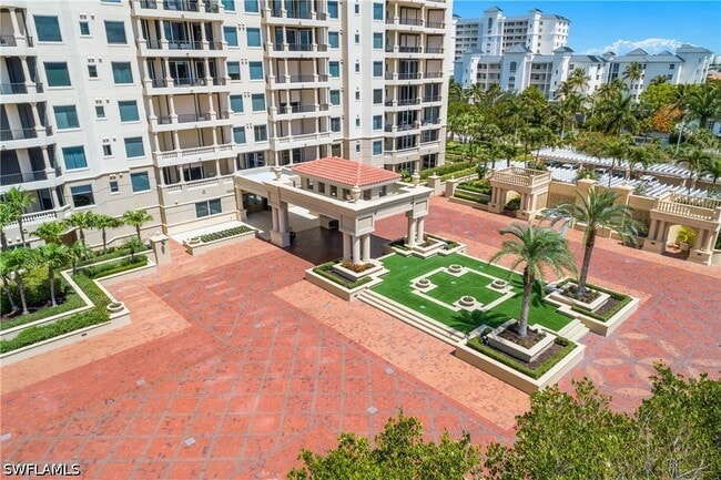 Building Photo - 8787 Bay Colony Dr