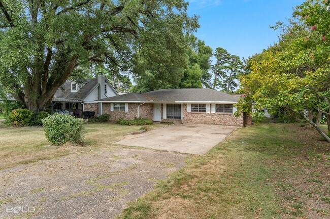 Building Photo - 4015 Esplanade Ave