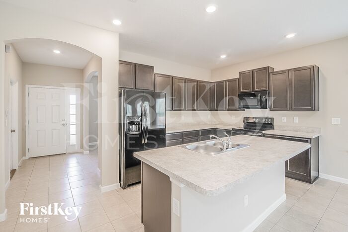 Building Photo - 5659 Kellar Cir