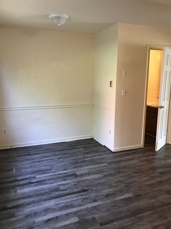 Building Photo - 3406 Tait Terrace