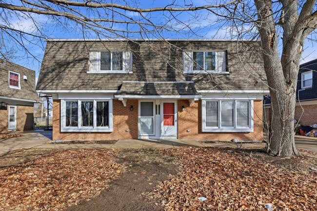 Building Photo - 846/848 Greenwood Court