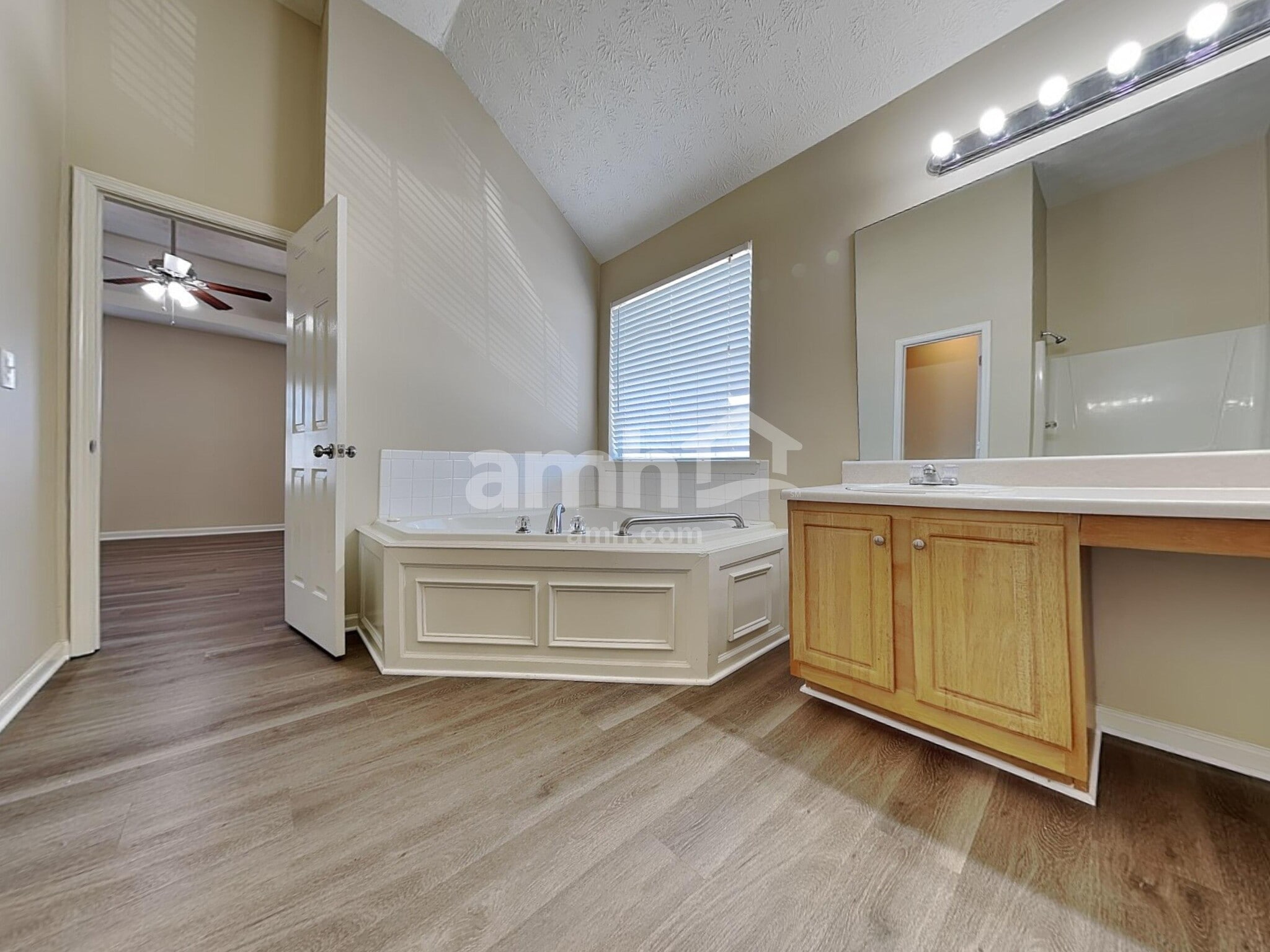 Building Photo - 705 Compton Ln