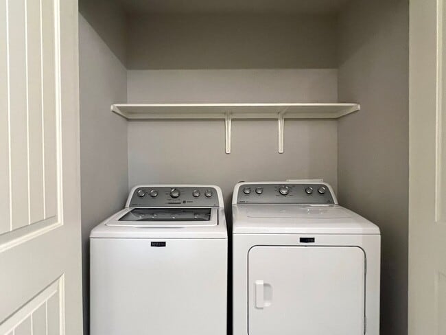 Building Photo - Off I-35 in San Marcos! $300 Move-In Credit!