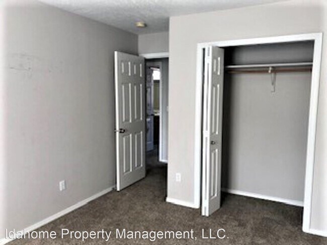 Building Photo - 4 br, 2.5 bath House - 610 E Blue Heron St