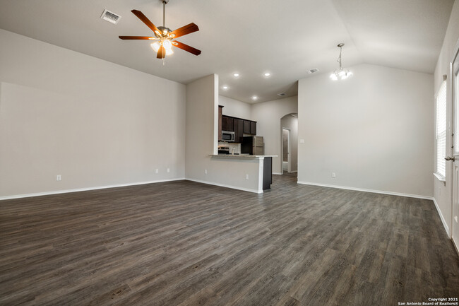 Building Photo - 9215 Canyon Bnd