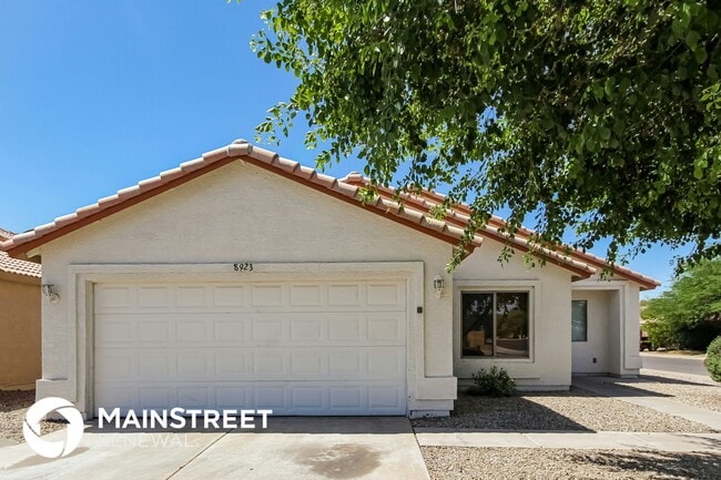 Primary Photo - 8923 W La Reata Ave