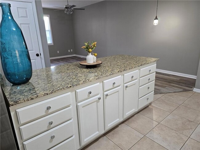 Building Photo - 31 Corinth Rd