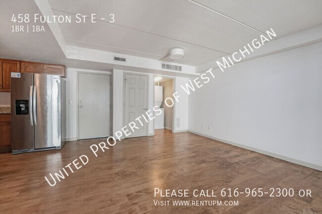Building Photo - 458 Fulton St E