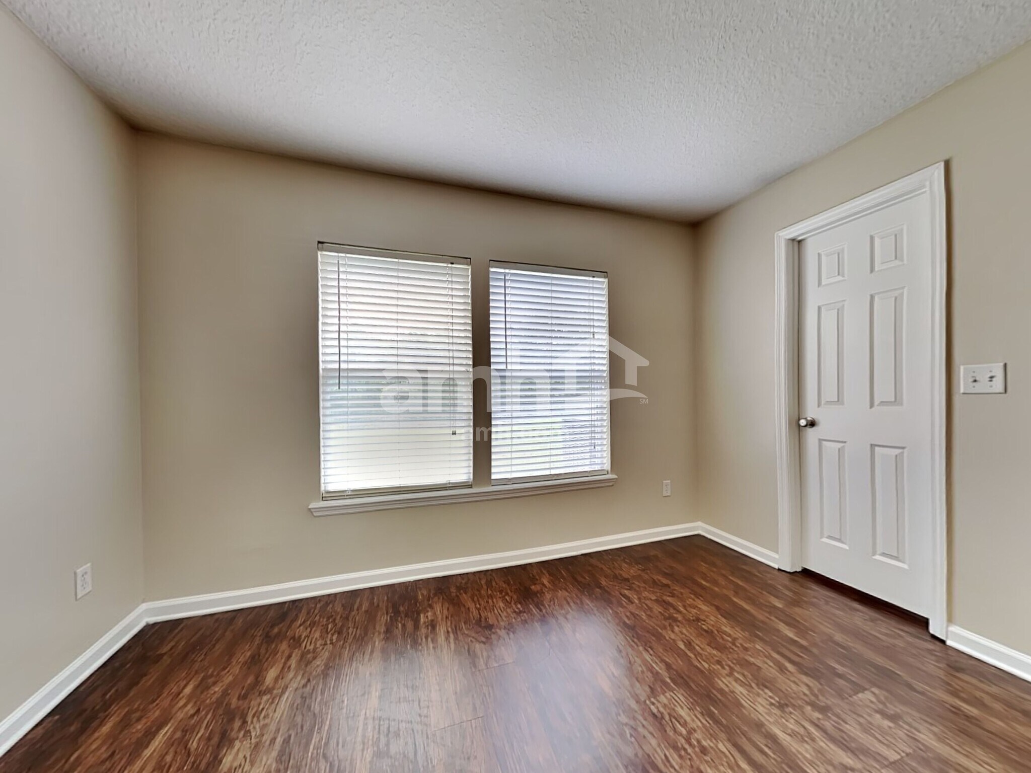 Building Photo - 9146 Prosperity Lake Dr