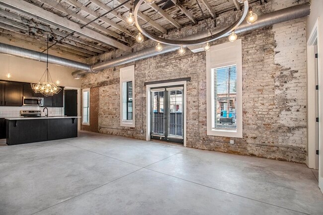 Building Photo - 42 Keys Ferry St