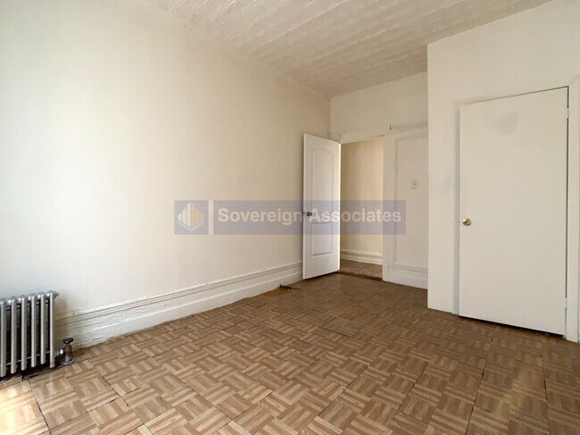 Building Photo - 121 Post Avenue